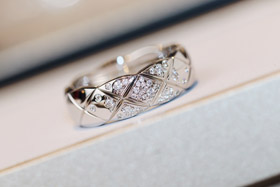 Chanel diamond pattern ring-3597  